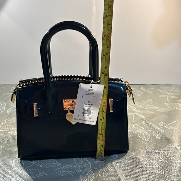 La Express Small Hand Bag - Picture 10 of 10